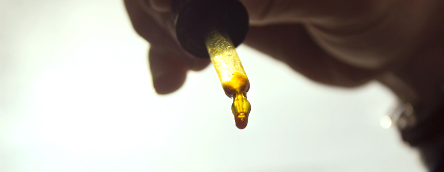 CBD Oil aplicação sublingual